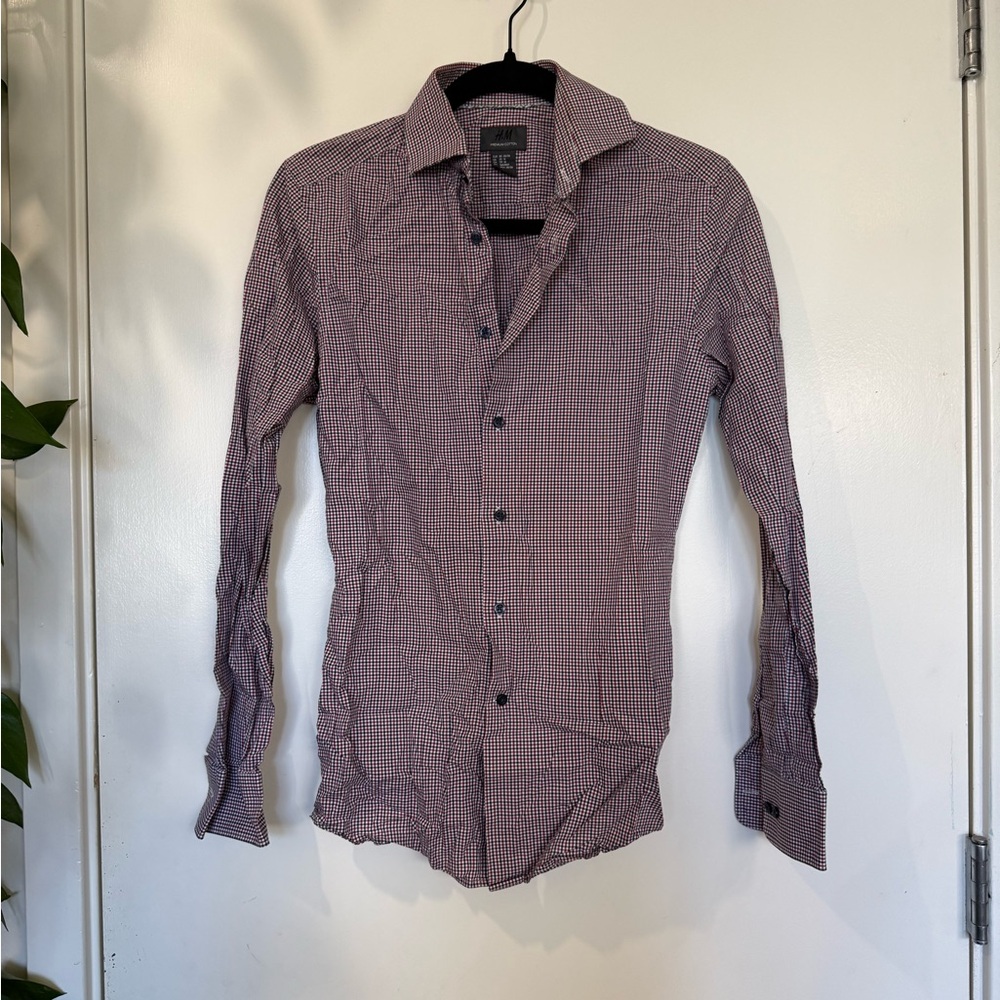 H&M Men's Red Checkered Button Down Shirt